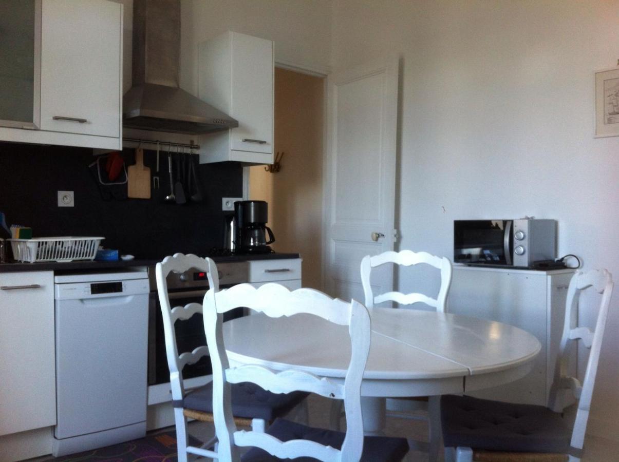 Apartmán Au Coeur De Bourg... Saint-Lunaire Exteriér fotografie